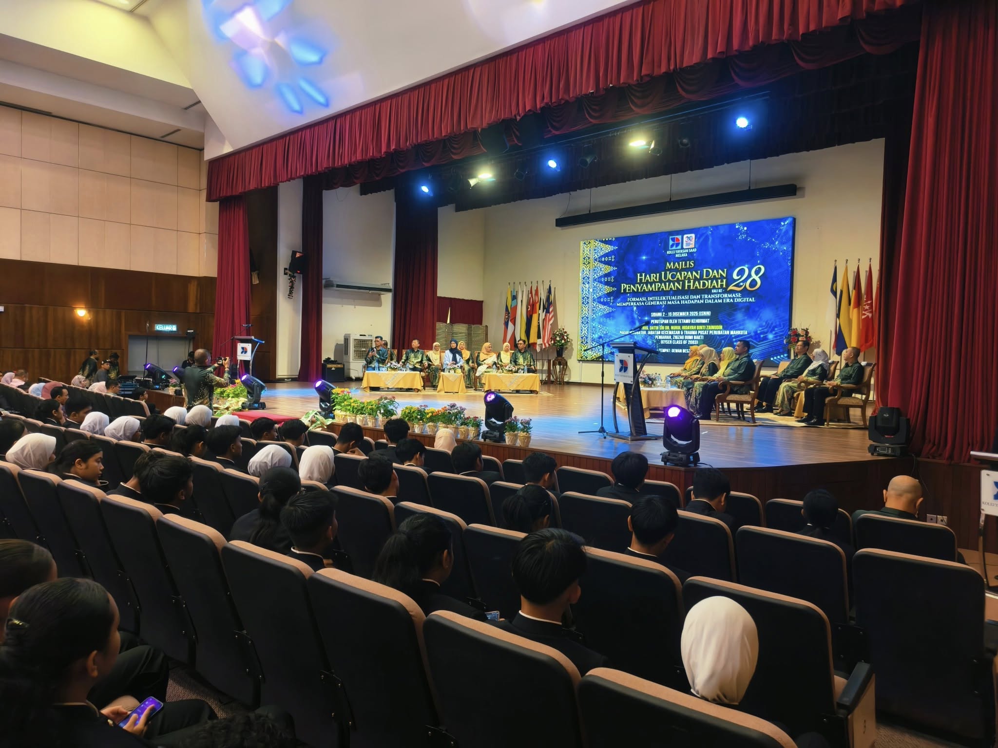 Majlis Hari Ucapan & Penyampaian Hadiah Kali ke-28(Sidang 2)